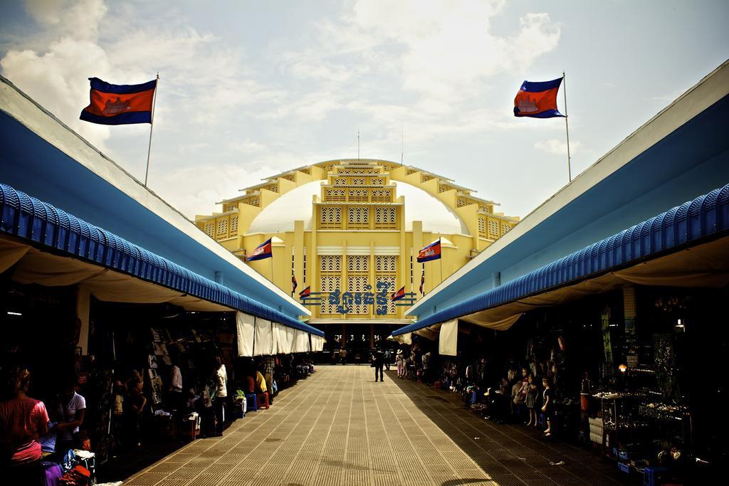 Riverview Cambodia Boutique Hotel Phnom Penh Exterior photo